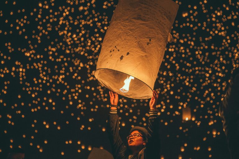 Chiang Mai Lantern Festival 2024 - roots in the Lanna Kingdom,The release of sky lanterns known as khom lo is a symbolizes the releasing of f bad luck and the shines towards and illuminate a Brighter future and the path towards it.