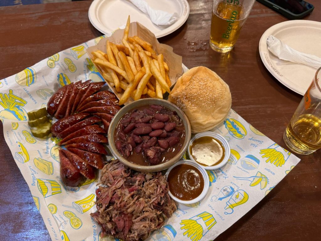 Chaing Mai smoked meat, Dinkys's bbq Texas style